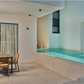 Selection of 5 bedroom seafront villas with heated pool on Ciovo near Trogir, sleeps 10